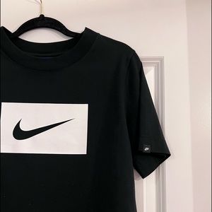 Nike Crop T-Shirt